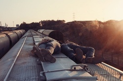 Українці залазять на потяги заради селфі