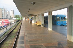 Станція метро «Лівобережна».  