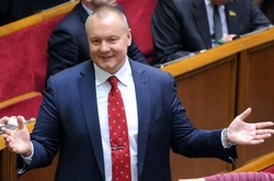 Держміграційна служба: президент позбавив громадянства нардепа Артеменка