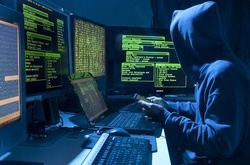 Хакери «злили» у мережу гігабайти електронного листування штабу Макрона 