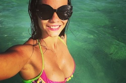 Футбол в Гватемале: соблазнительная Лаура поражает всех шикарной фигурой