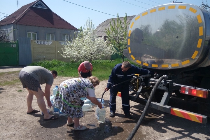 Рятувальники: в Авдіївці залишилося запасів питної води на 3-4 доби