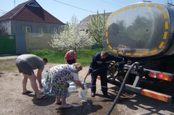 Рятувальники: в Авдіївці залишилося запасів питної води на 3-4 доби