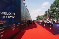 «Євробачення»: перші десять делегацій уже пройшлися червоною доріжкою