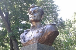 Погруддя в Києві