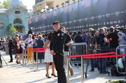 Правоохоронець під час церемонії відкриття конкурсу