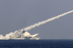 Китай провів випробування ракети нового типу в Бохайській затоці.