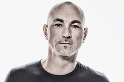 Роберт Майлз