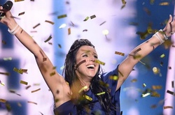 Джамала пожаловалась, что не может проведать дедушку в Крыму