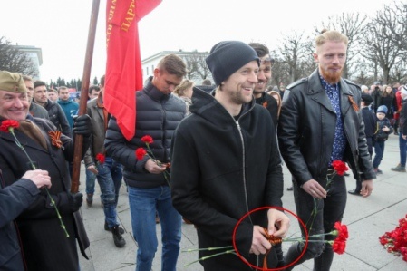 Тимощук засвітився на параді в Росії з «георгієвською стрічкою»