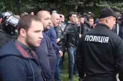 Тітушки у Дніпрі