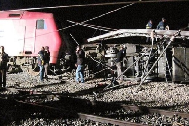У Греції поїзд врізався в житловий будинок: є поранені