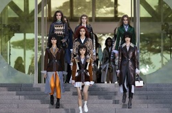 Как прошел показ круизной коллекции Louis Vuitton прошел в Японии