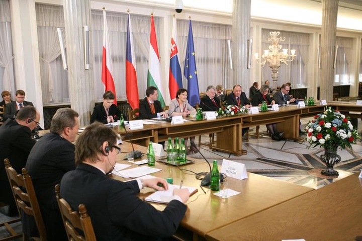 Польща ініціює у Брюсселі зустріч по Україні