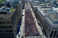 Москвичі вийшли на вулицю на захист своїх п'ятиповерхівок