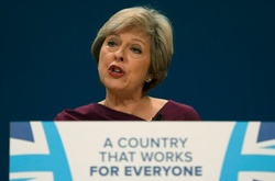 Партія Терези Мей переможе під час виборів у Британії – опитування