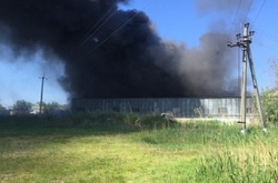 Пожежа в Березані на фабриці