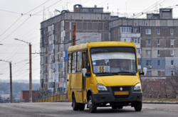 У Кропивницькому в маршрутці помер чоловік