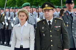  Фон дер Ляєн та Степан Полторак у Берліні 