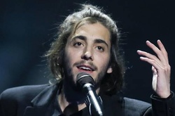 После победы на «Евровидении-2017» Сальвадор Собрал лидирует в мировых чартах