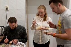 Без отрыва от производства:  Как обедают люди разных профессий в Украине