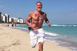 «Танцующий миллионер» из Италии Джанлука Вакки впервые прилетел в Киев