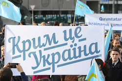 Яценюк в Оттаві: Прийде час, коли Крим повернеться