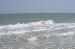 На Азовському морі перекинувся човен з рибалками, є загиблий