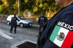 У Мексиці автобус впав у прірву, загинуло 17 пасажирів 