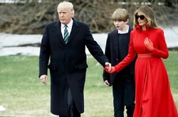 Президент США Дональд Трамп разом з дружиною Меланією