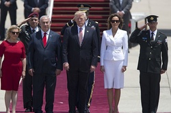 Мелания Трамп поставила мужа в неудобное положение