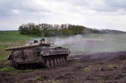 Бойовики продовжують обстрілювати українських військових вздовж усієї лінії розмежування