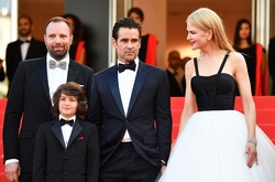 Канны-2017: Николь Кидман восхитила модных блогеров выбором платья для красной дорожки