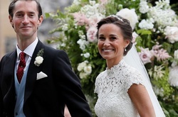 Почти принцесса: Пиппа Миддлтон получила обручальное кольцо из белого золота за $20 тыс.