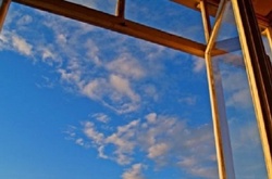 У Чернівцях дитина випала з вікна багатоповерхівки