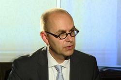 Глава місії МВФ в Україні Рон ван Роден