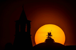  Георгій Побідоносець на малому куполі Сенату в Московському Кремлі. 