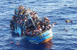 Мігранти перетинають Середземне море