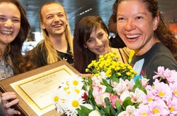 Поклонники подарили украинской певице Руслане звезду