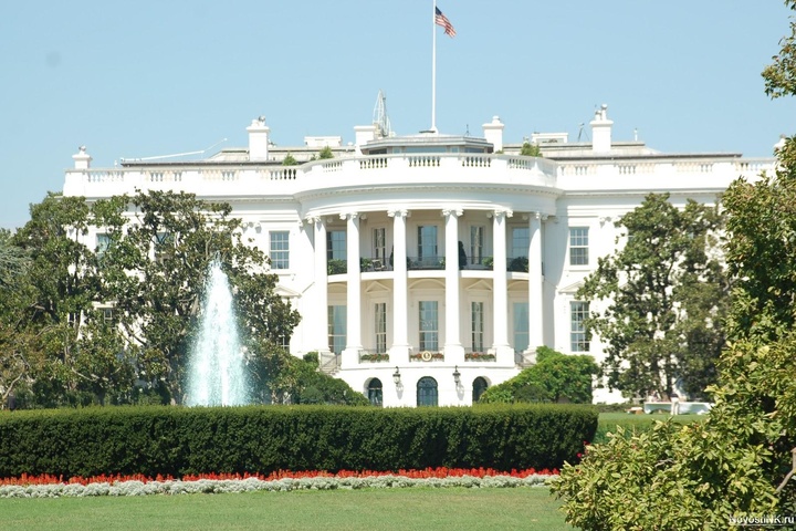 У США невідомий намагався перелізти через огорожу Білого дому