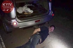 На Київщині правоохоронці затримали чоловіка, який стріляв з пістолета (фото)