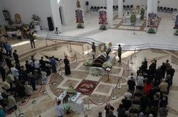 Патріарх Філарет прийшов попрощатися з Любомиром Гузаром