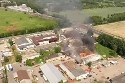 Рятувальники ліквідували масштабну пожежу у Броварах 