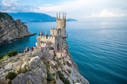 &laquo;Ластівчине гніздо&raquo; у Криму