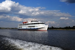 Стало відомо, чому круїзний лайнер «Генерал Ватутін» опинився у Росії