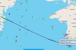Український круїзний лайнер раптово змінив курс і попрямував до Ростова - ЗМІ