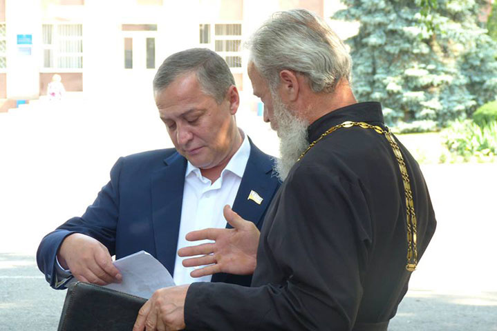 Нардеп Бобов, якого змусили сплатити 37 млн податків, показав у декларації нові мільйонні надходження