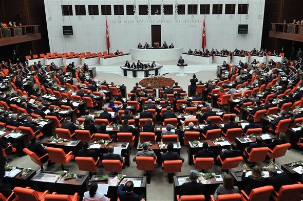 Парламент Туреччини схвалив відправку військовиків до Катару
