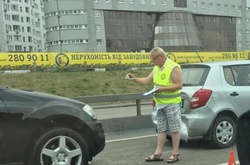 Масштабна ДТП сталася на столичних Позняках