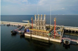 До Польщі прибув перший танкер зі зрідженим газом зі США